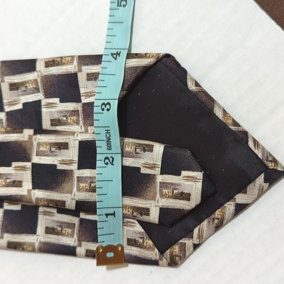 Stafford Executive Brown Hand Made 100% Silk Tie - Picture 5 of 6